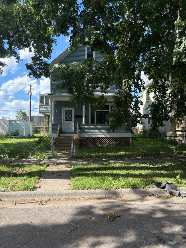 Building Photo - 285 Aurora Ave