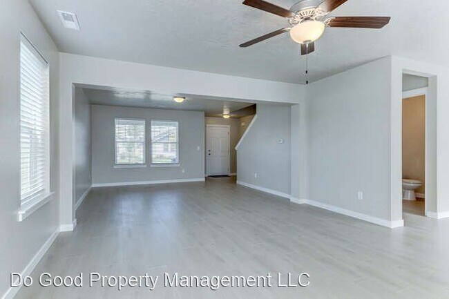Building Photo - 4 br, 2.5 bath House - 7777 E. Tea Party Dr.