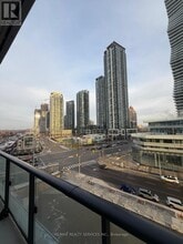 Building Photo - 448 Burnhamthorpe Rd W