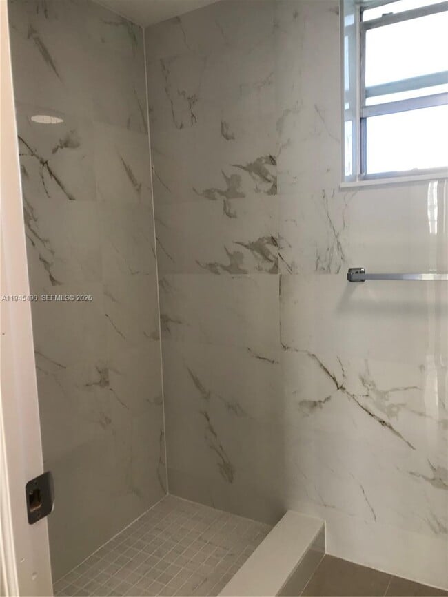 Foto del edificio - 14170 SW 84th St