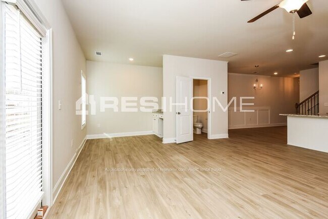 Building Photo - 1116 Tranquil Gardens Place