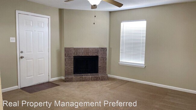 Building Photo - 2 br, 2 bath House - 7645 Fallbrook Dr