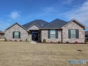 Building Photo - 13451 Callaway Dr