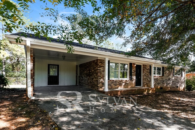 Building Photo - Do not miss out on the incredible opportunity !