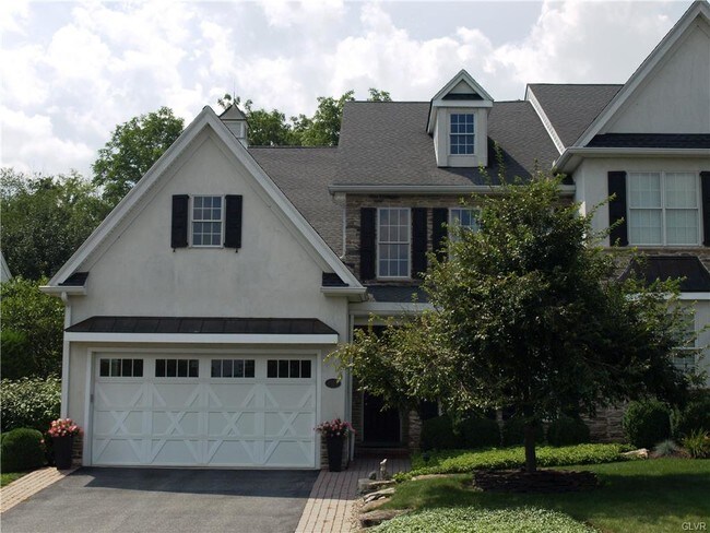 Building Photo - 1962 Carriage Knoll Dr