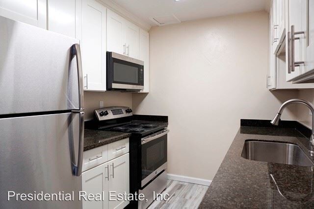 Building Photo - 1365 Stanwood Dr