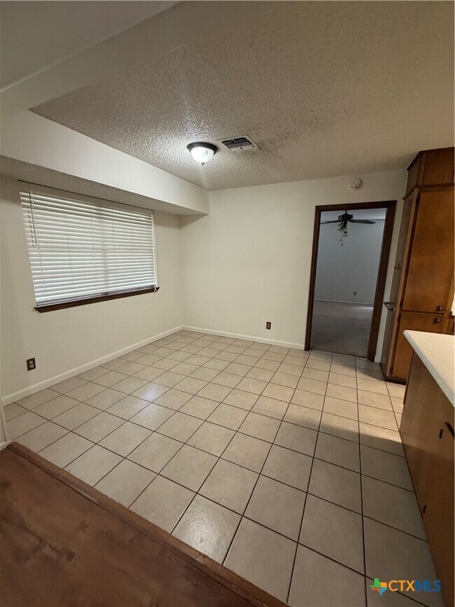 Foto del edificio - 1727 Redwood St