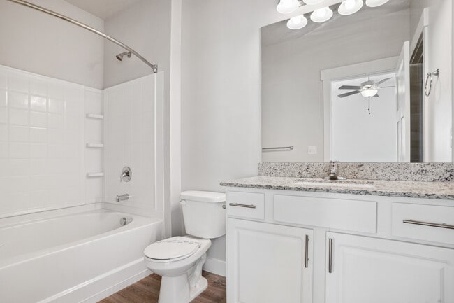Primary bathroom with large garden tub - Meadows at American Fork
