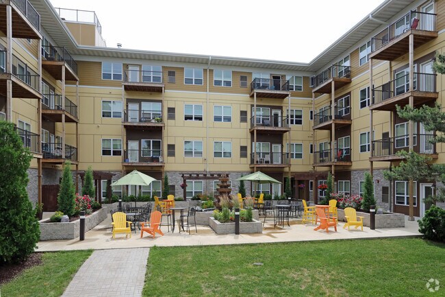 Área de patio común - Granite Ridge Apartments