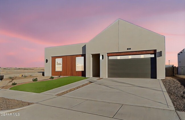 Building Photo - 836 Eltham Dr