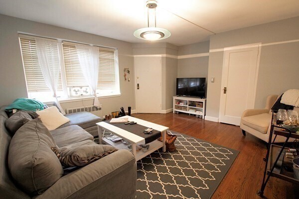 Foto principal - 125 Farragut Rd
