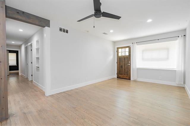 Building Photo - 2727 San Marcus Ave
