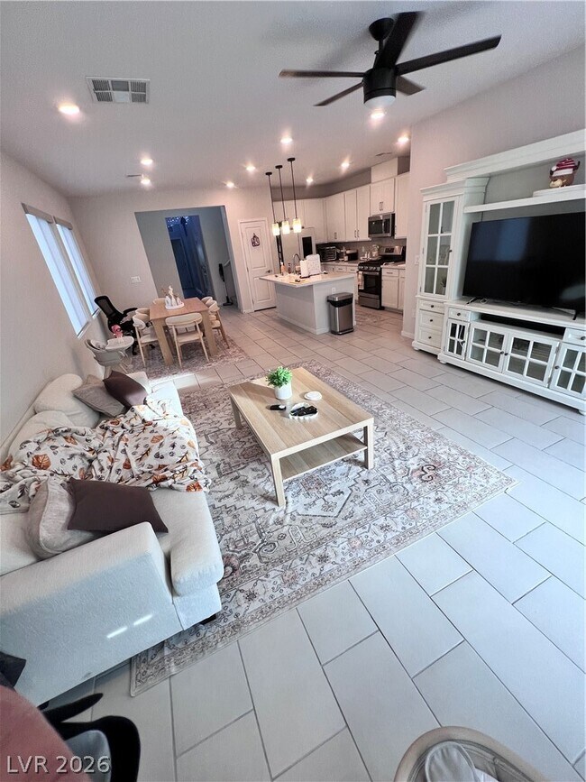 Building Photo - 6639 Wandering Palmer St