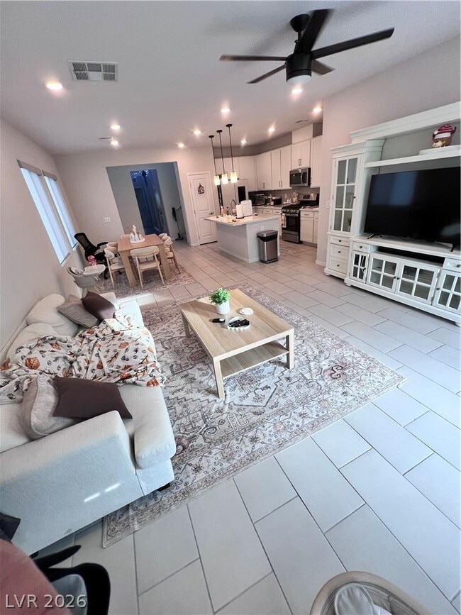 Foto del edificio - 6639 Wandering Palmer St