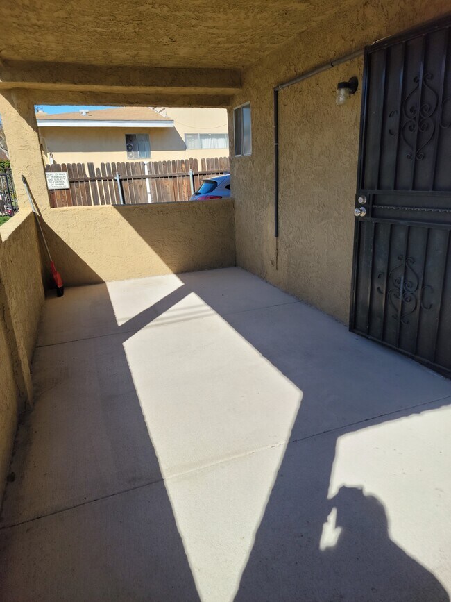 Building Photo - 7032 Whittier Ave