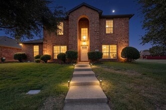 Building Photo - 1236 Blue Brook Dr
