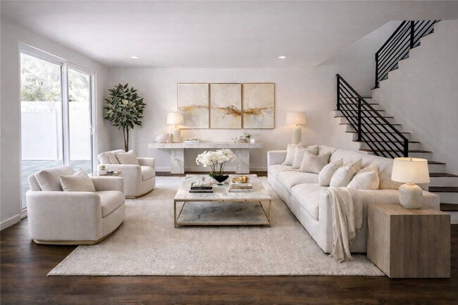 Building Photo - 18919 Gault St