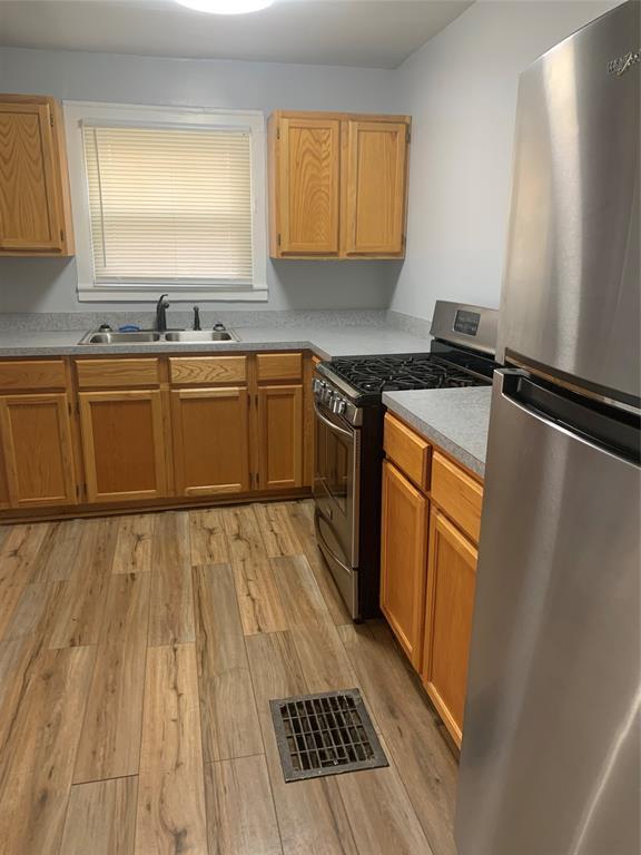 Foto del edificio - 730 E 53rd St