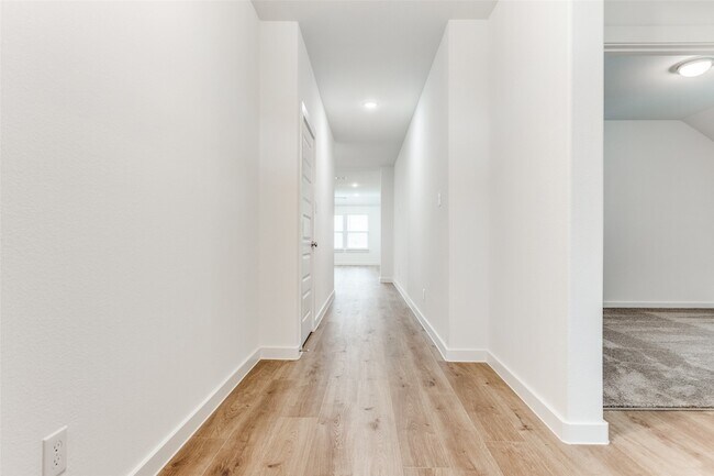 Foto del edificio - 4923 Bellhurst Dr