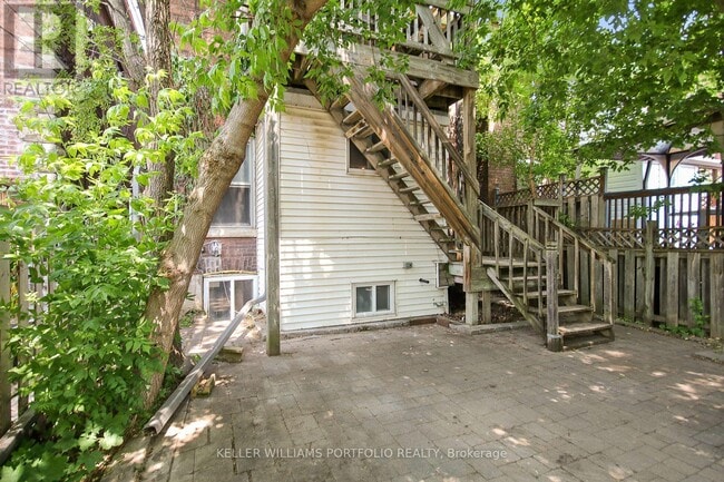 Building Photo - 35 Humberside Ave