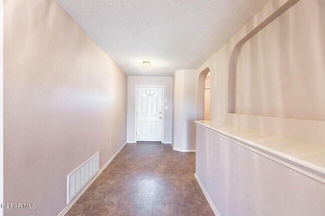 Building Photo - 14272 Lasso Rock Dr