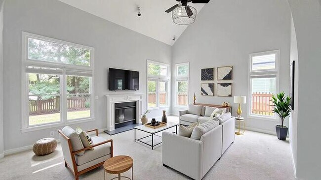 Foto del edificio - 1496 Brentwood Dr