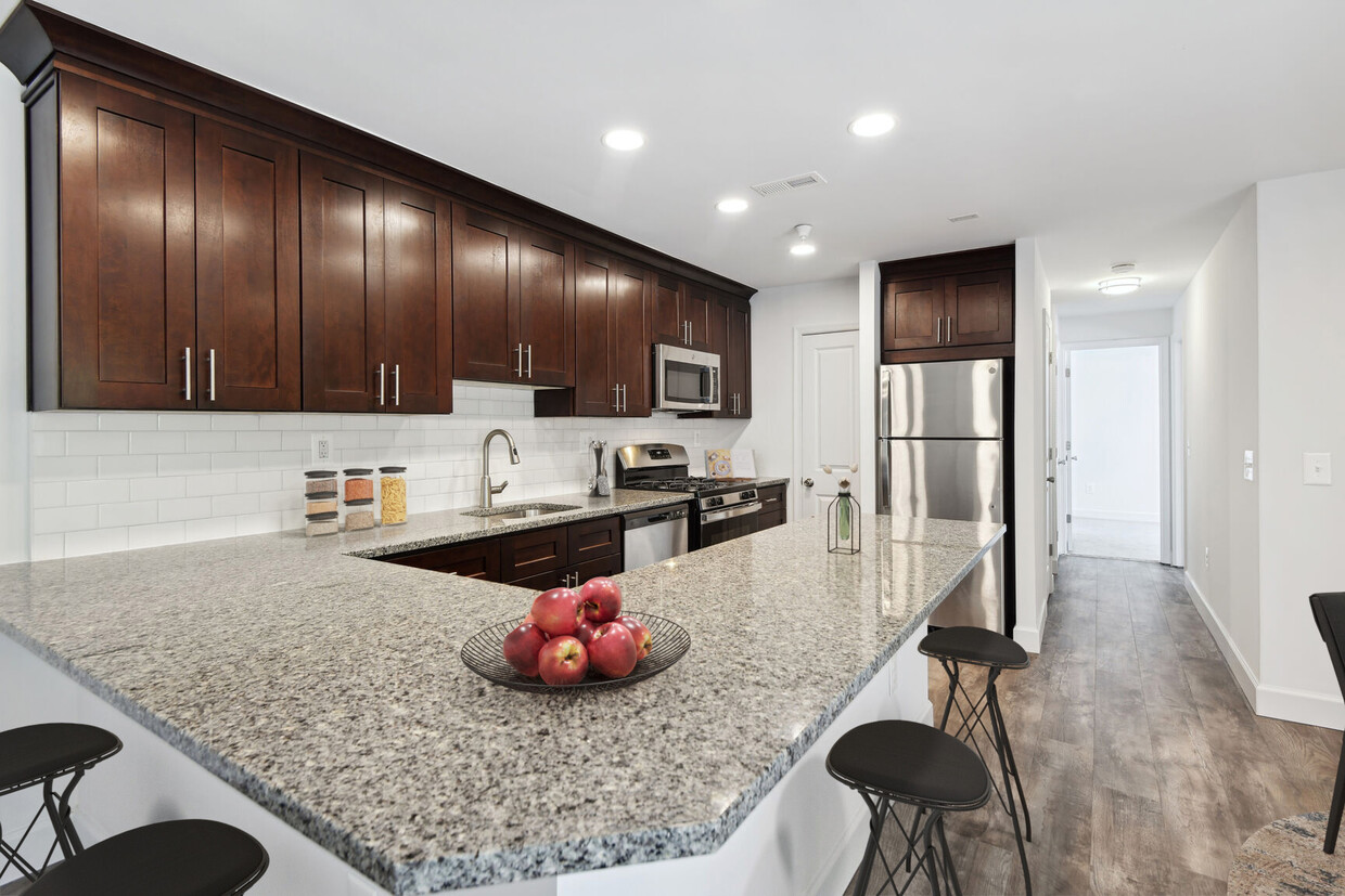 Foto principal - Hampton Manor Apartments & Townhomes