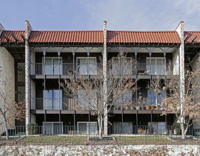 Building Photo - The Madrid Condominium