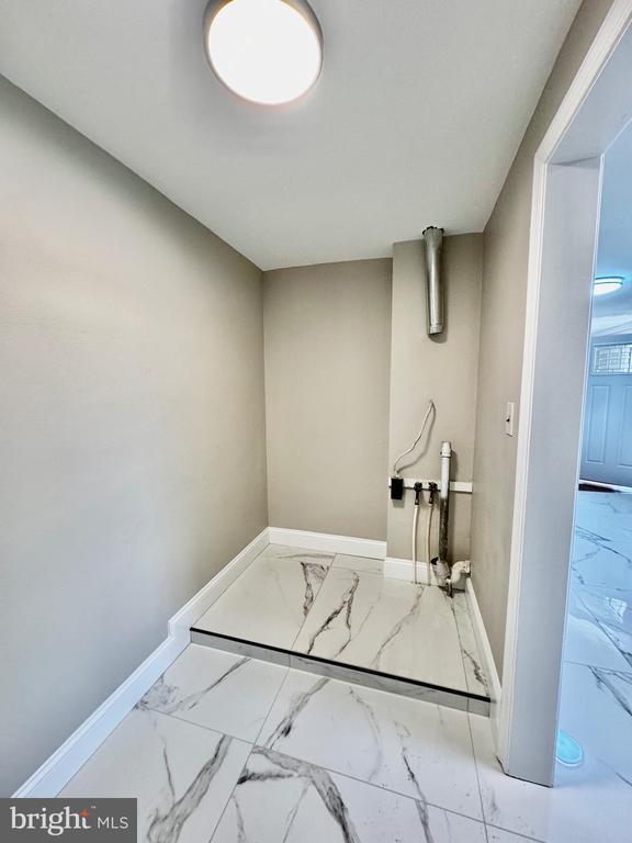 Foto del edificio - 137 Fox Dr