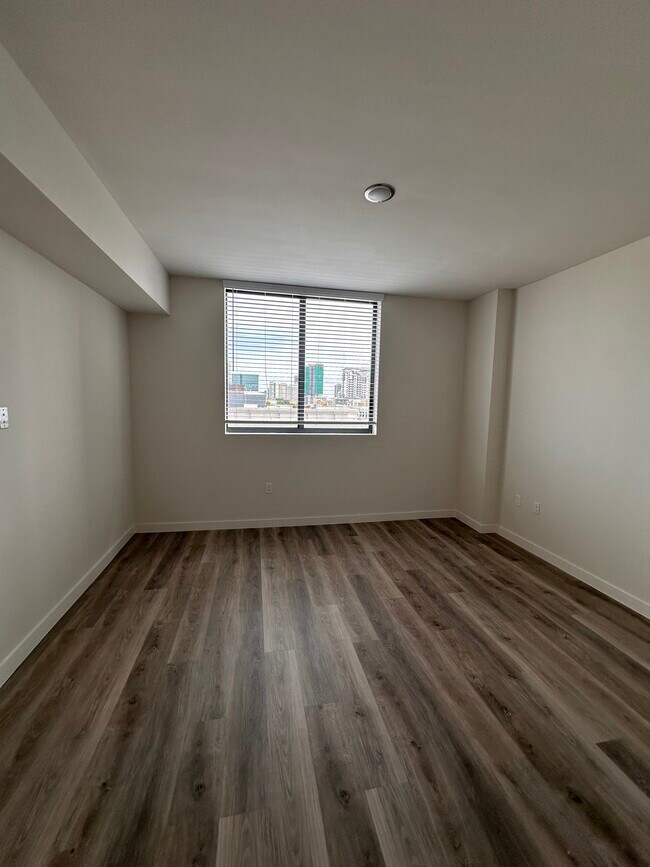 Foto del edificio - 451 NE 8th Ave