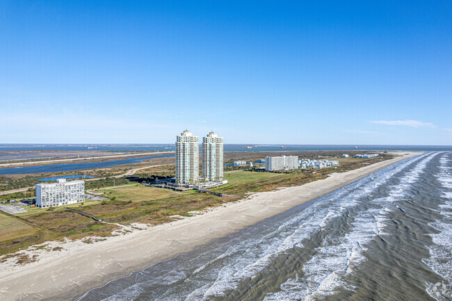 Aerial Photo - Palisade Palms