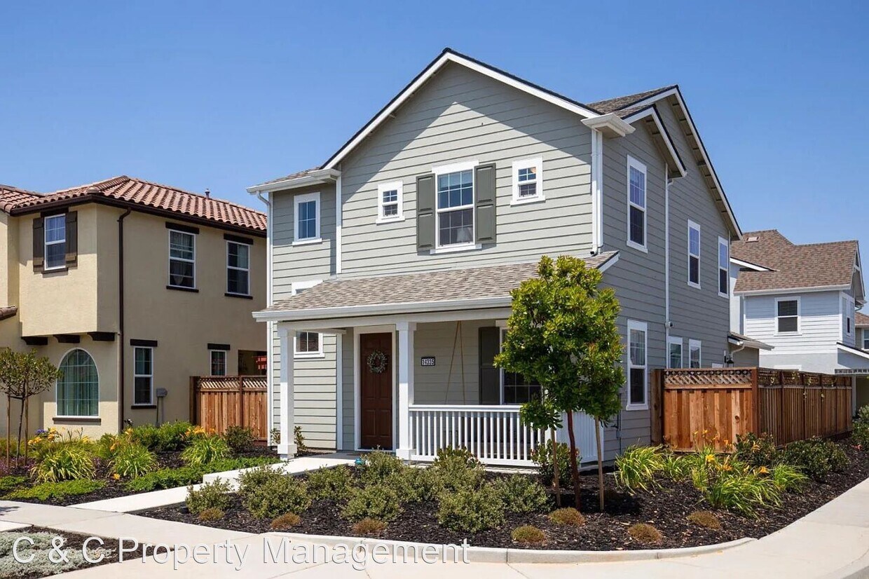 3 br, 2.5 bath House 14335 Sherman Blvd House Rental in East