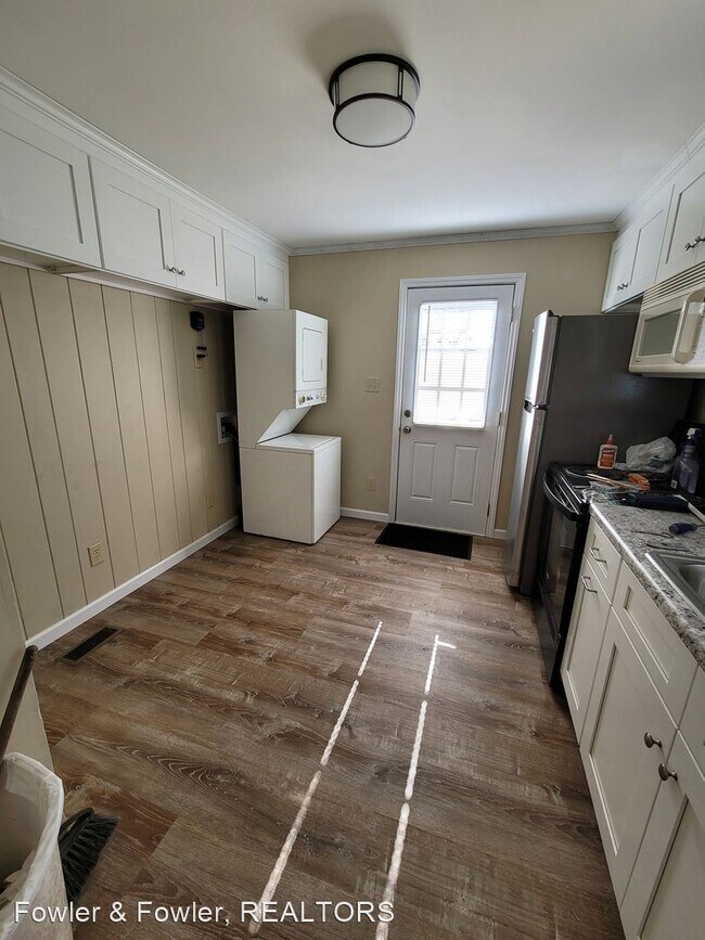 Foto del edificio - 1 br, 1 bath House - 4013 N. Main St