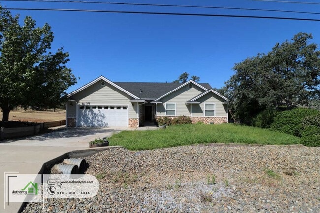 Building Photo - 19675 Lake California Dr