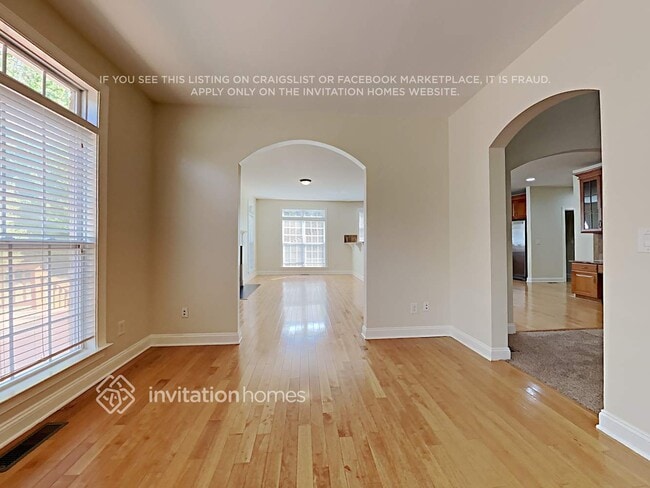 Building Photo - 2104 Madeira Cir