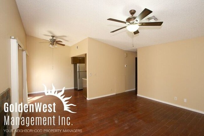 Building Photo - Cozy 2Bdm 2Ba Apartment Near Harry Reid Ai...