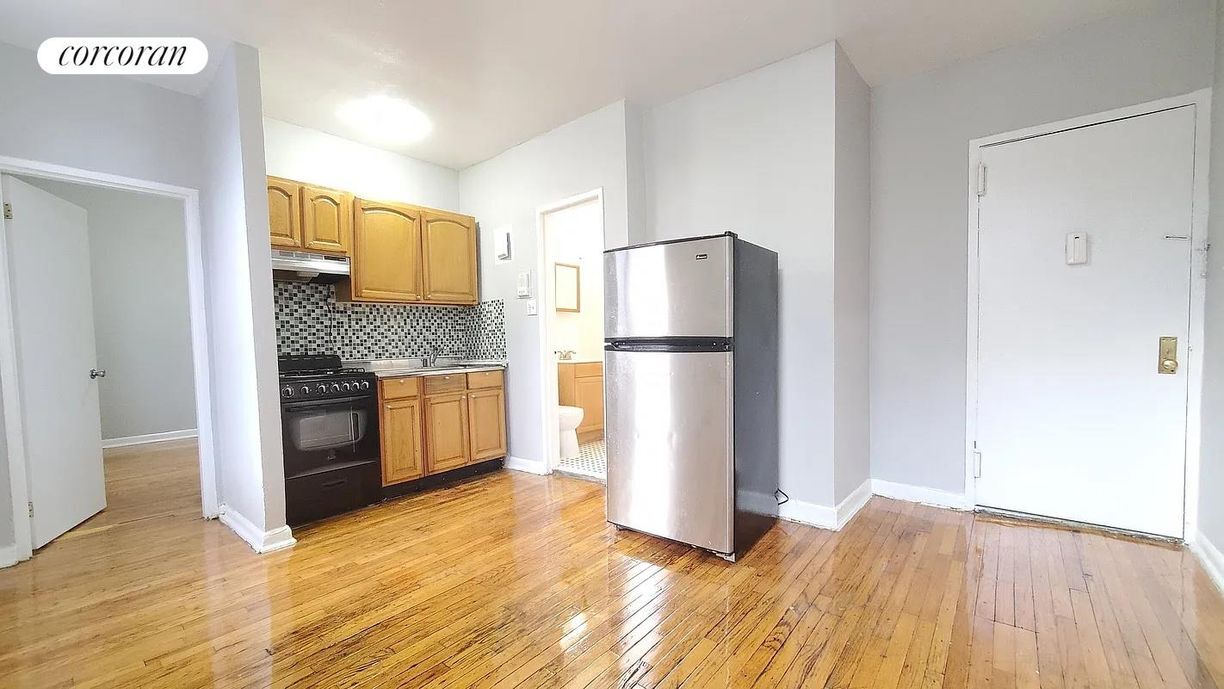 Primary Photo - 340 Lenox Ave