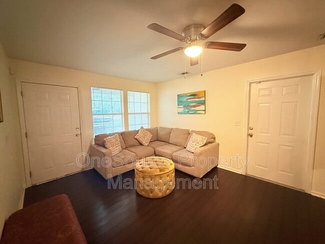 Foto del edificio - 261 Carterwood Dr