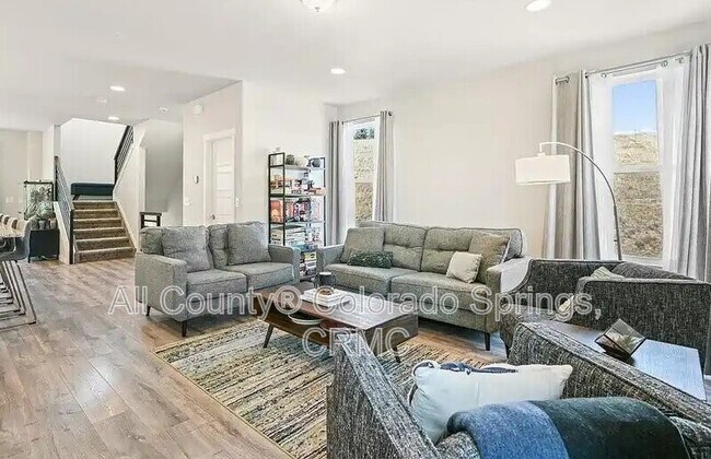 Building Photo - 4350 Parkwood Trail