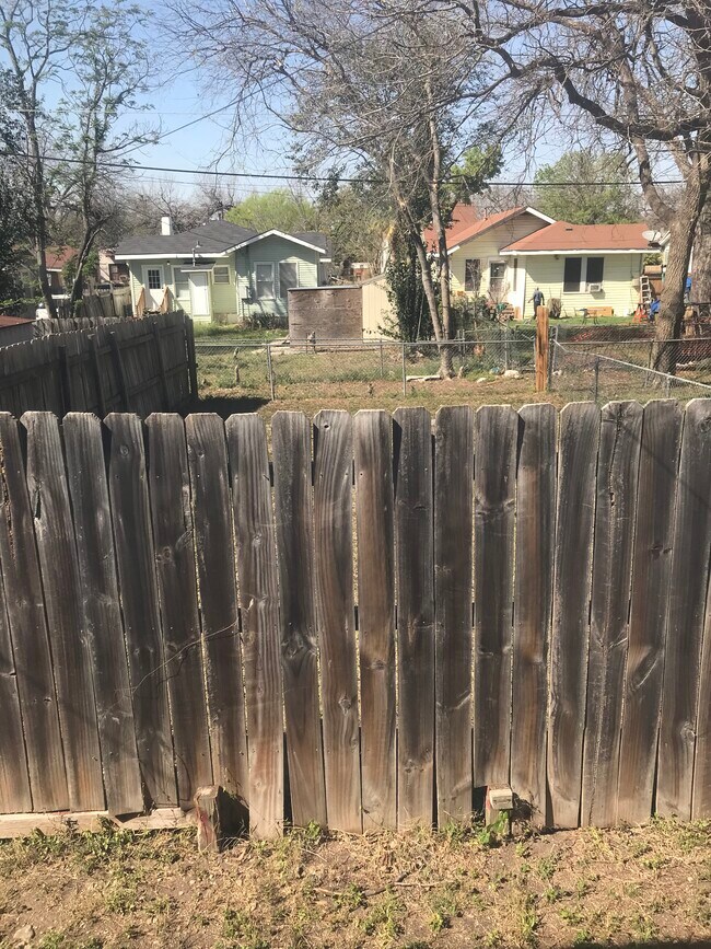 Backyard all to chain fence - 1813 McKinley Ave