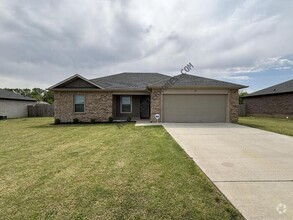 Building Photo - 18 Winchester Dr