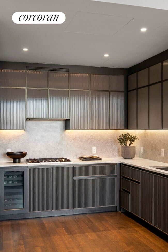 Foto del edificio - 515 W 18th St