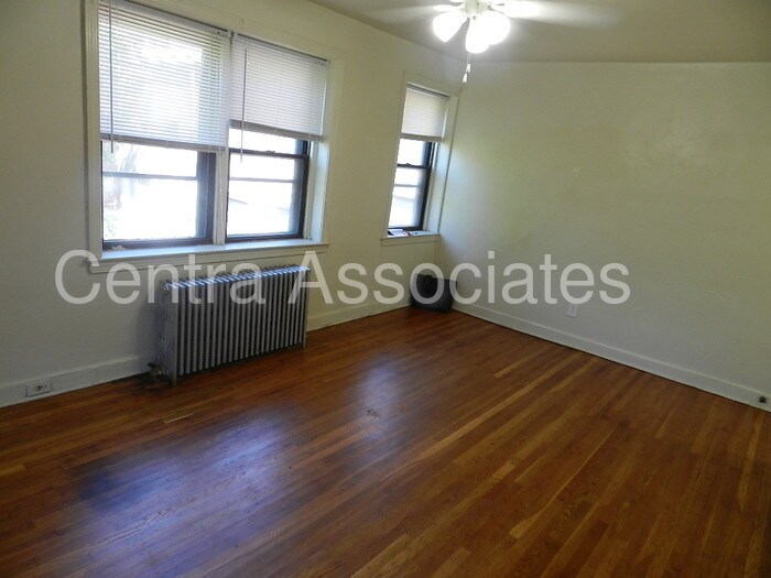Foto principal - 1934 Waverly St