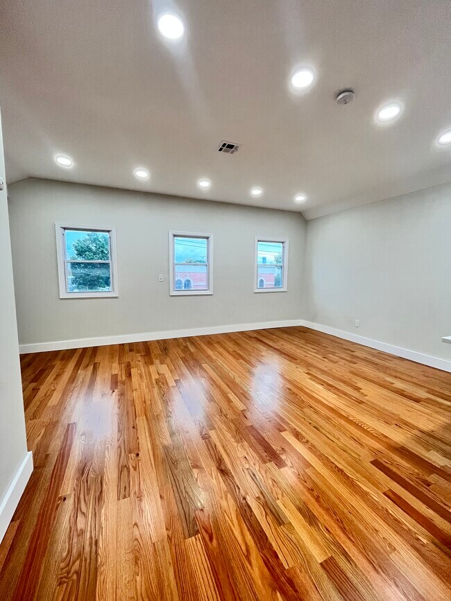 Foto del edificio - 669 Summit Ave