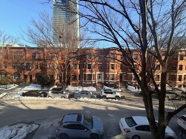 Foto del edificio - 2 Symphony Rd