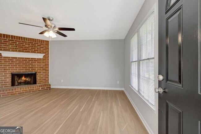 Building Photo - 105 Belle Dr