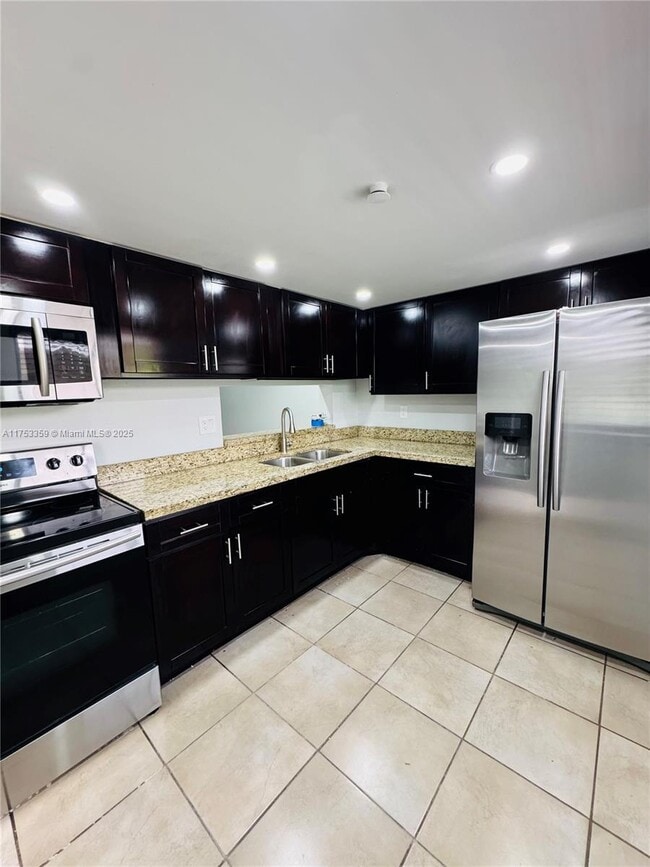 Foto del edificio - 8760 SW 133rd Avenue Rd