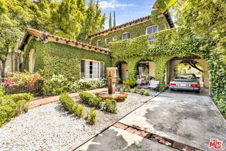 Building Photo - 634 Highland Ave