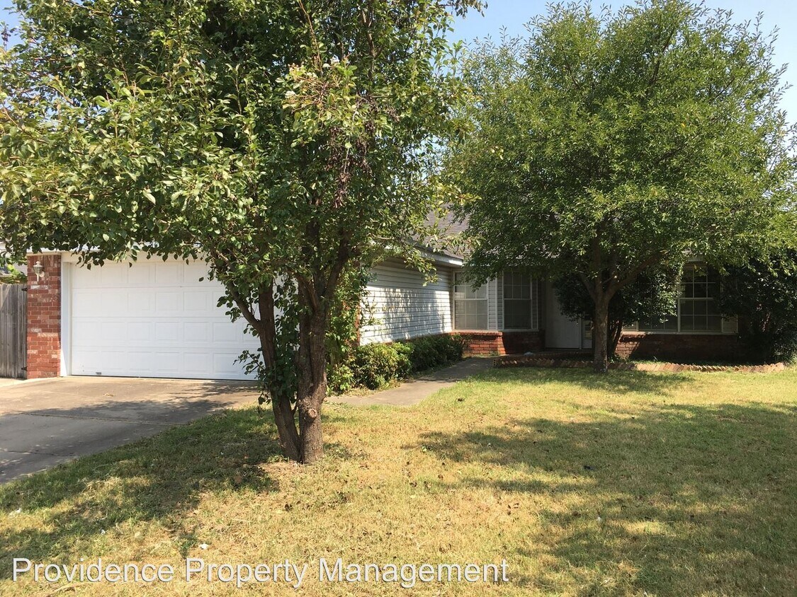Foto principal - 3 br, 2 bath House - 3407 Remington St