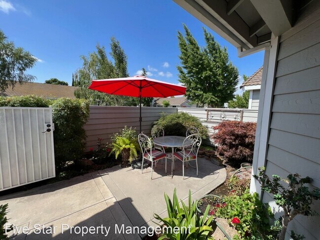 Foto del edificio - 3 br, 2 bath House - 2209 Chelmsford Dr